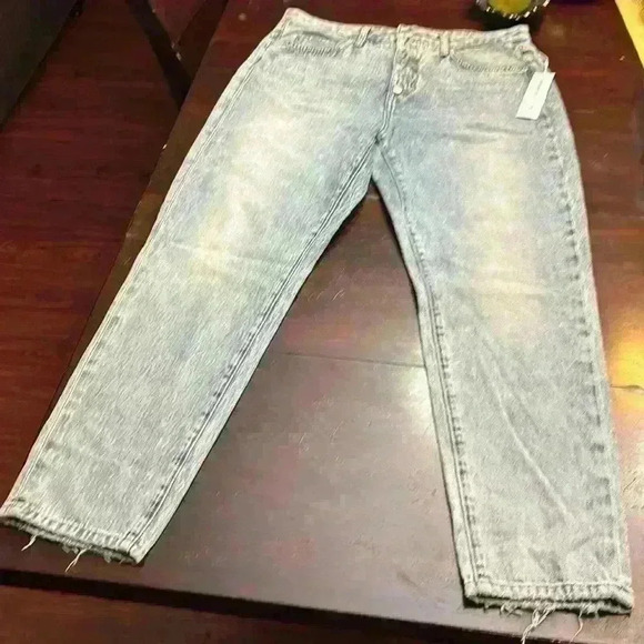 Joe's Jeans X We Wore What The Danielle High Rise Vintage Straight Jean 32 ~NWT - Picture 1 of 16